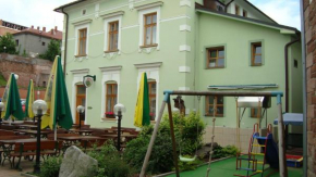 Гостиница Hotel Krakonoš, Трутнов